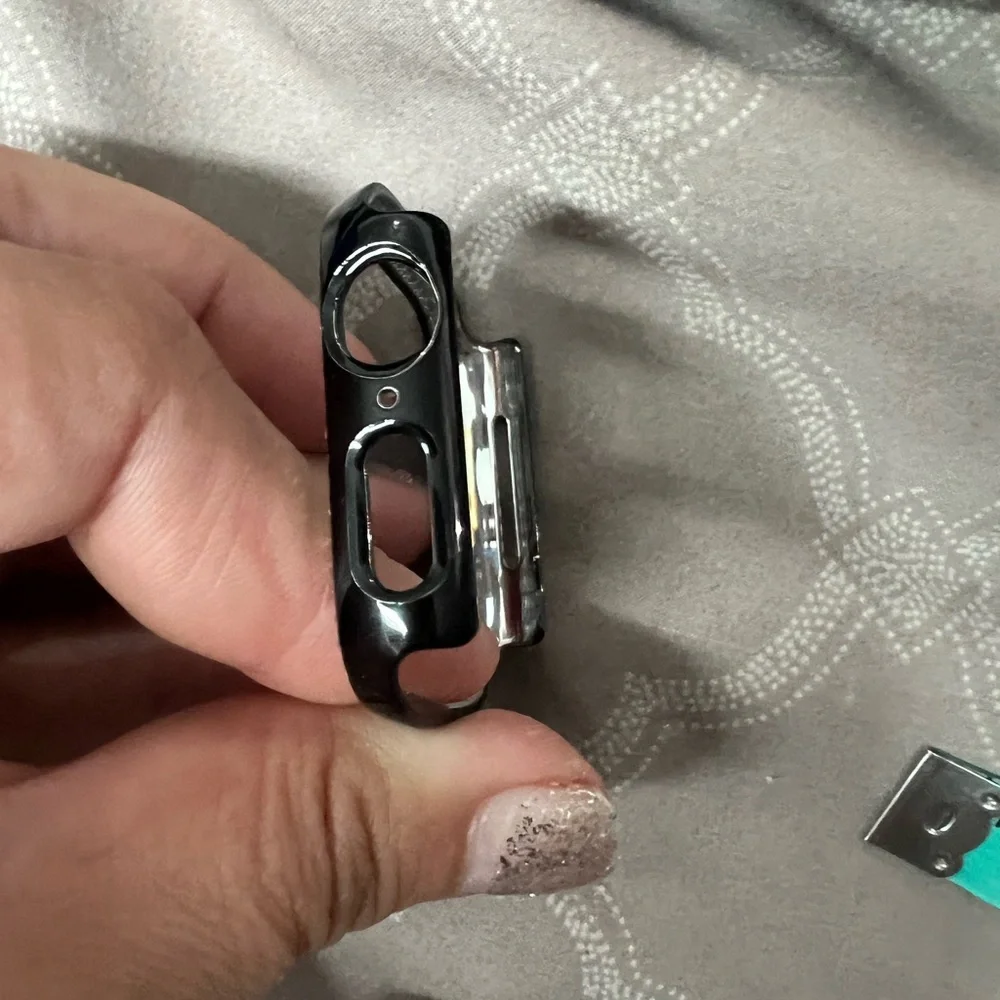 Apple Black Rhinestone Watch Frame - Picture 3 of 8